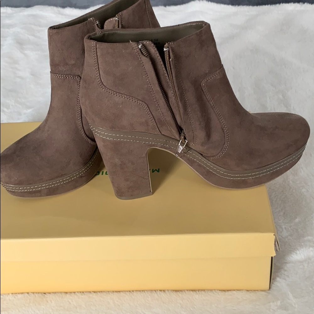 Platform boots - Picture 2 of 2